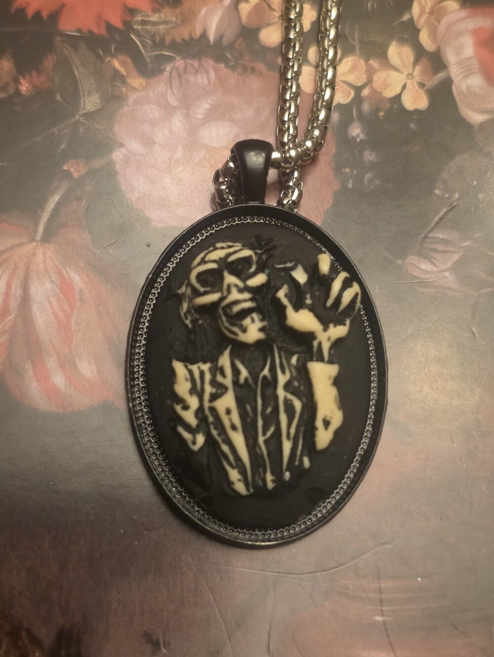 Scary Zombie Man Cameo On Stainless Steel Chain Necklace Halloween Ready!